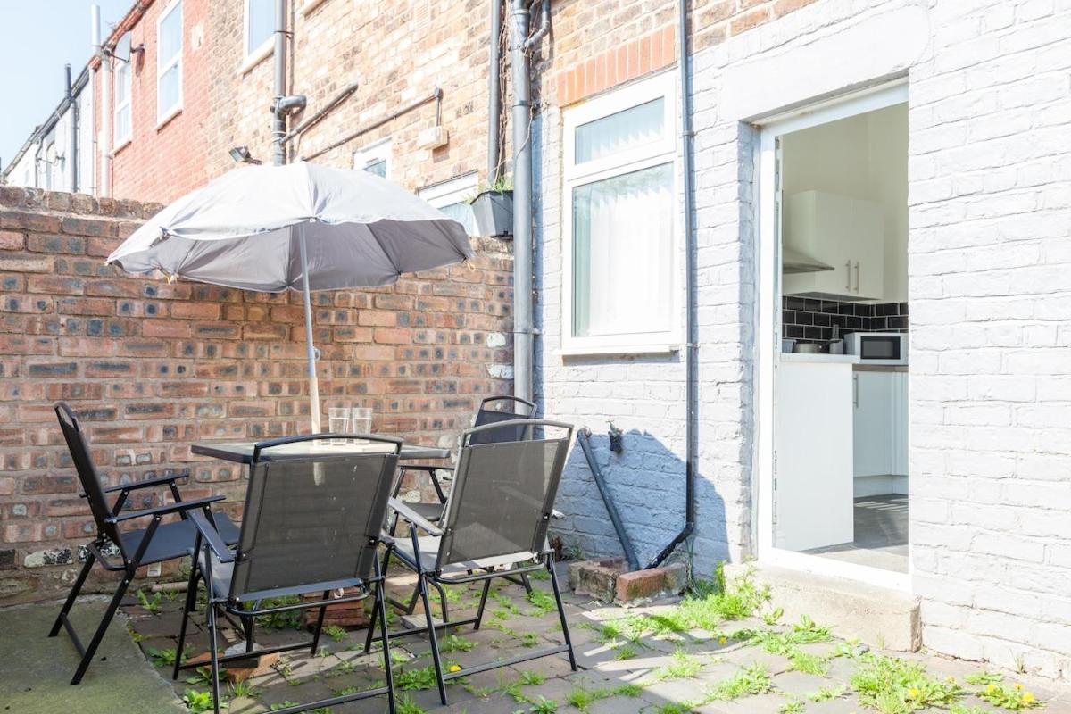Discounts For Long Term Bookings - Large Contractor House With Parking Holiday home
